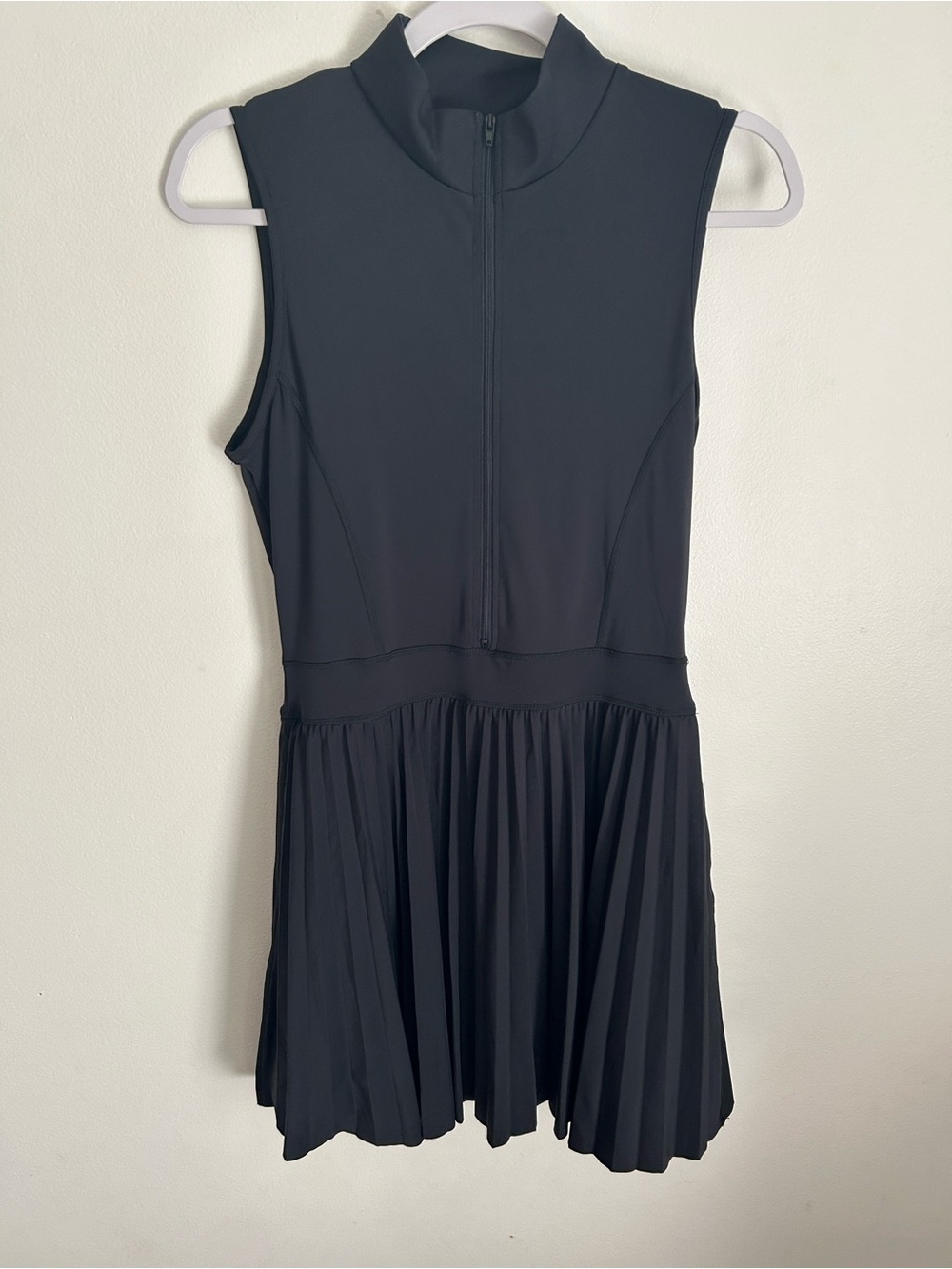 JustFab Black Sleeveless Pleated Sport Dress - Picture 6 of 12